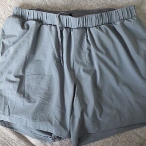 Mens Lululemon Mile Maker Lined Shorts.
